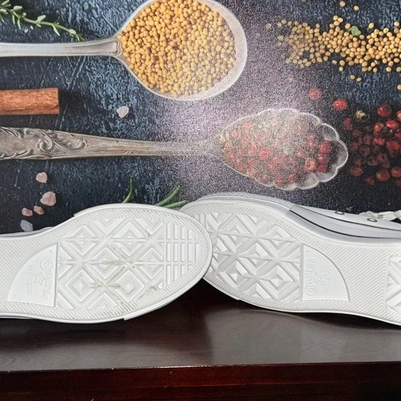 Like brand new converse low top Platform Sneakers - Picture 5 of 6